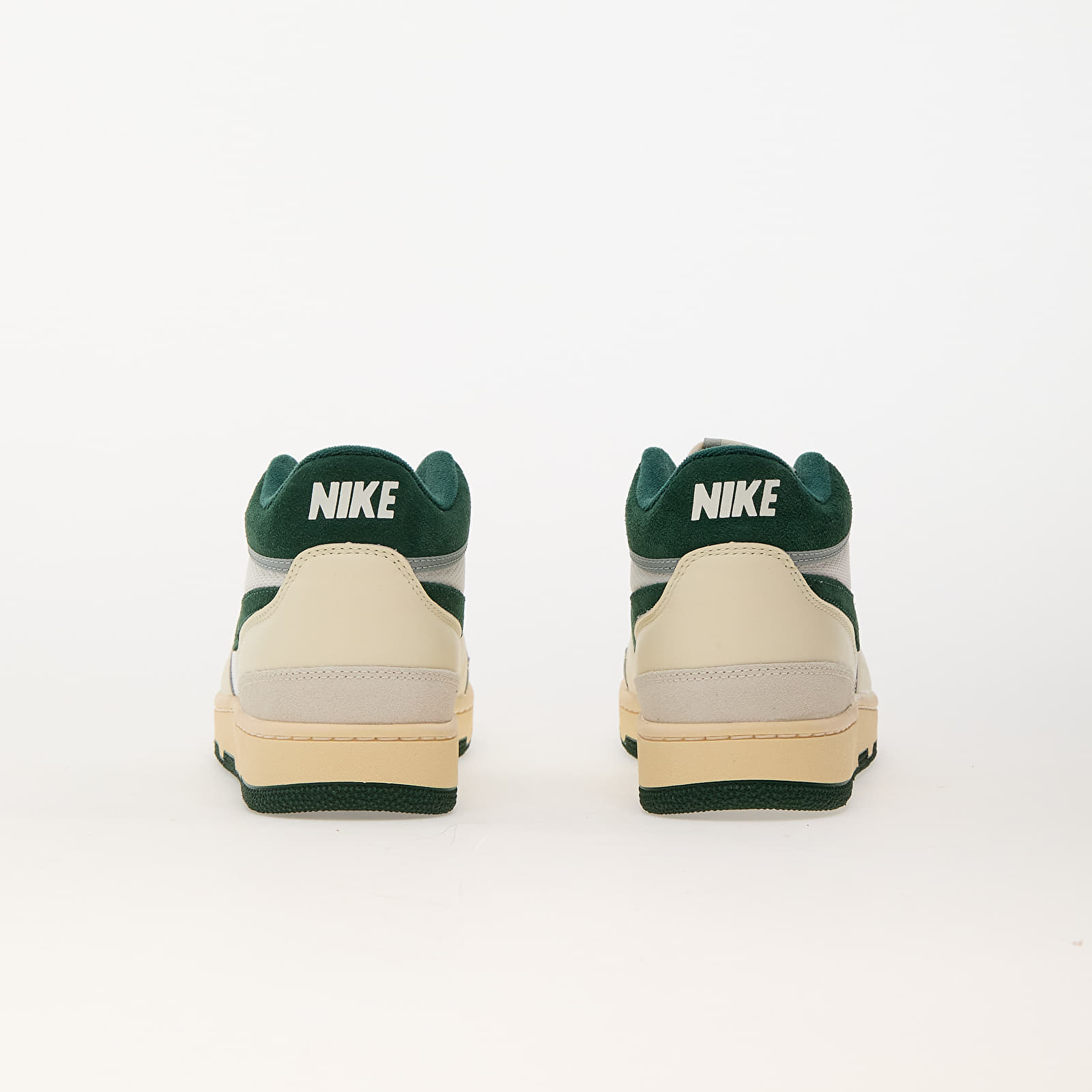 Meeste tossud ja kingad Nike Attack Sail/ Fir-Coconut Milk-Pale Vanilla
