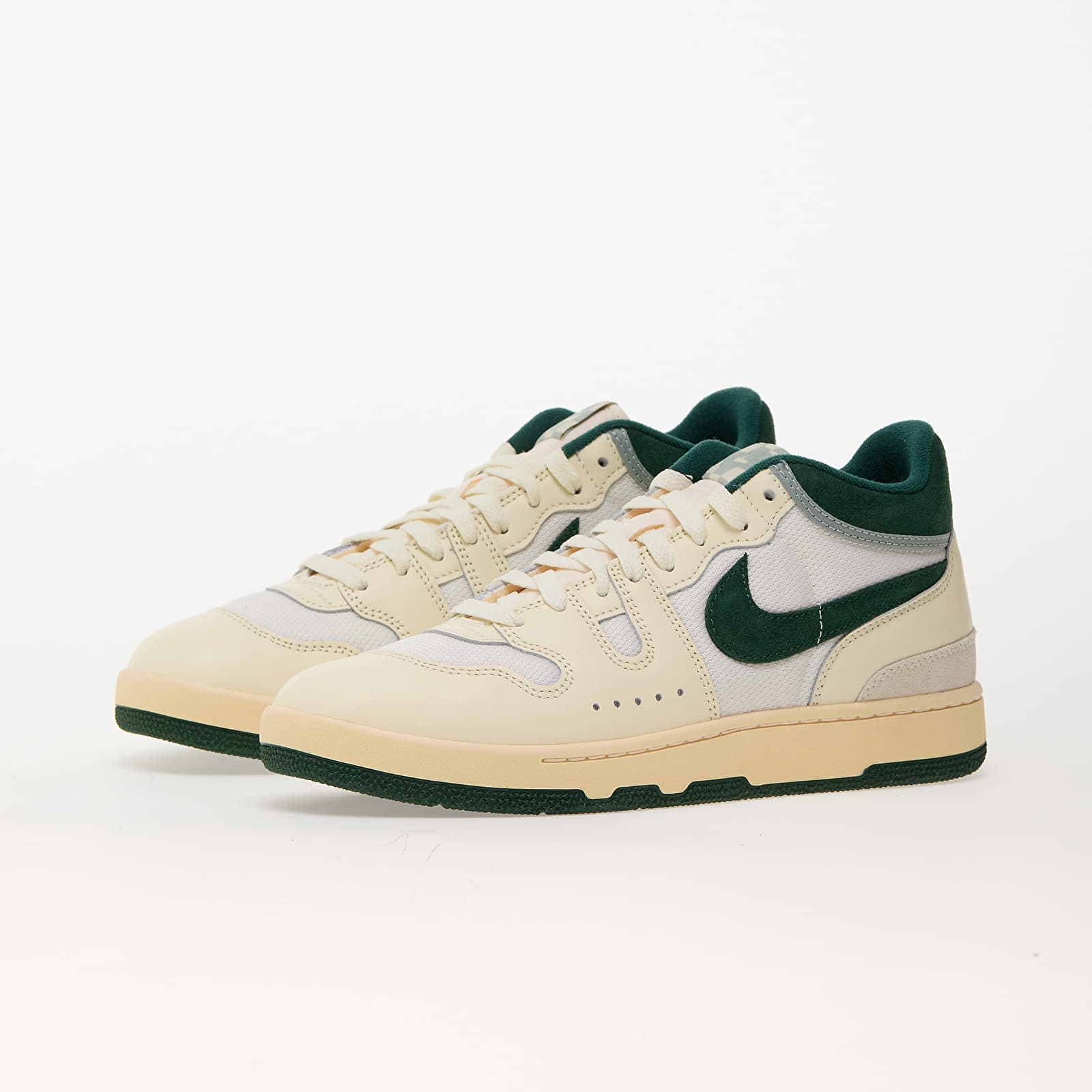 Meeste tossud ja kingad Nike Attack Sail/ Fir-Coconut Milk-Pale Vanilla
