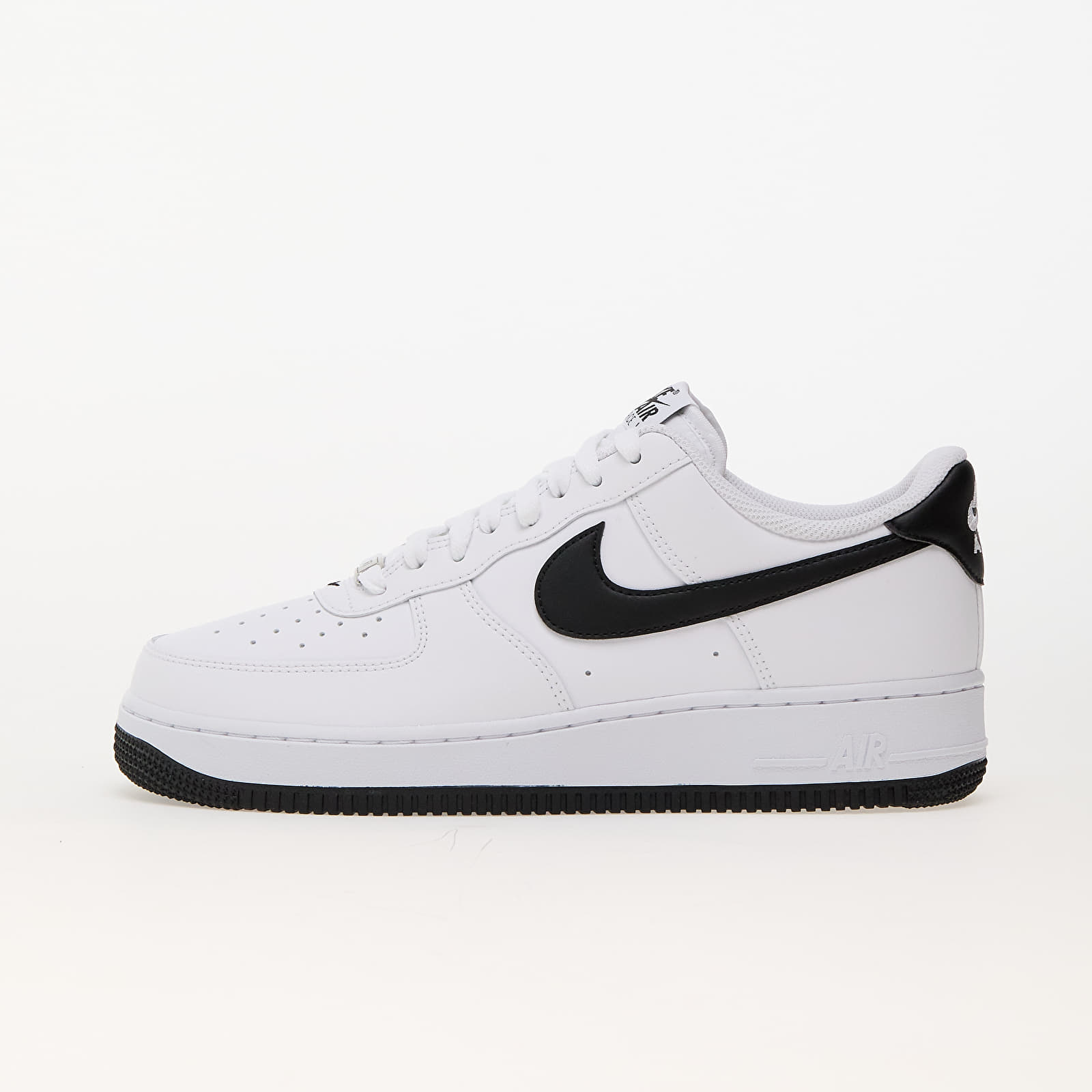 Męskie trampki i buty Nike Air Force 1 '07 White/ Black-White