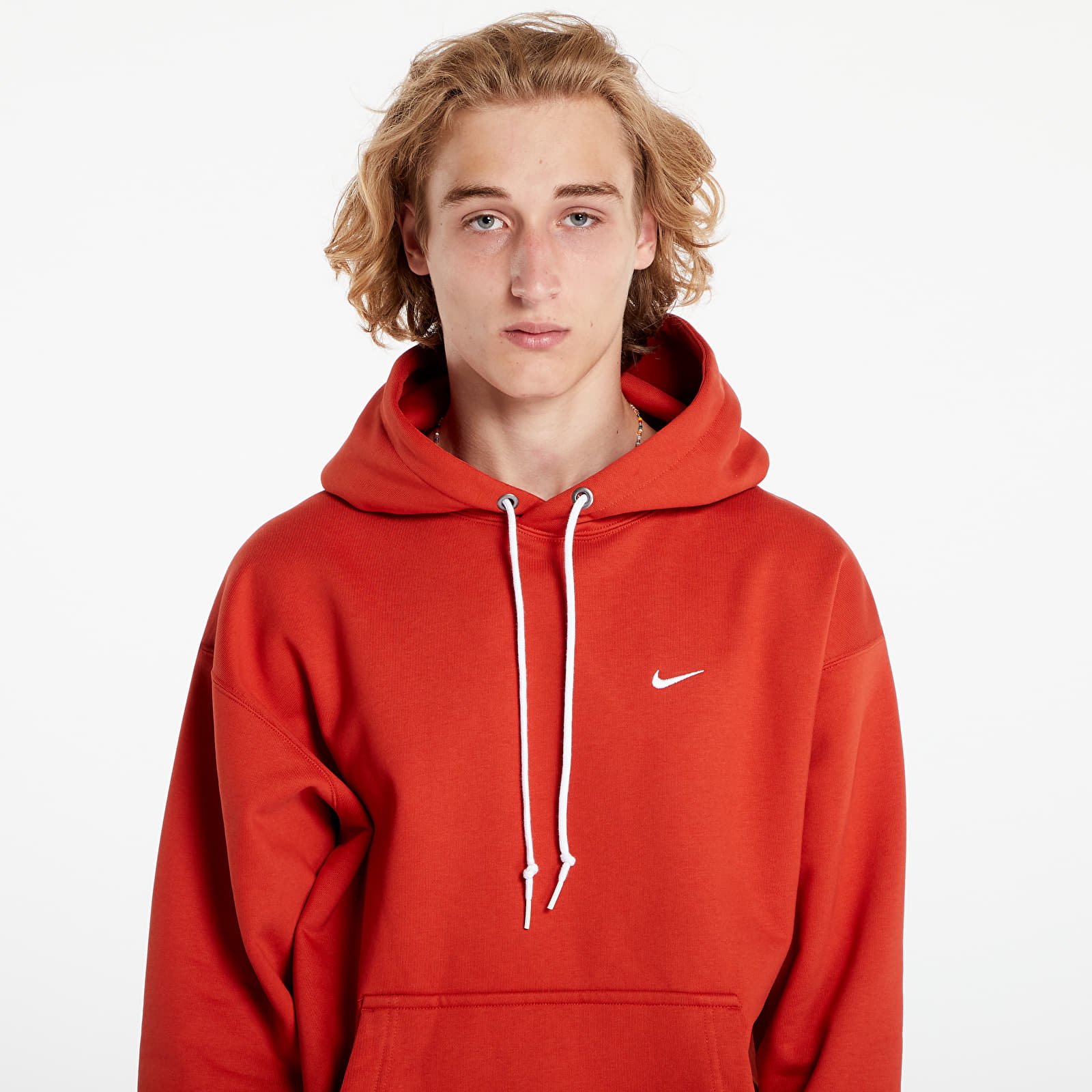 Bluzy męskie Nike Solo Swoosh Men's Fleece Pullover Hoodie Dragon Red/ White