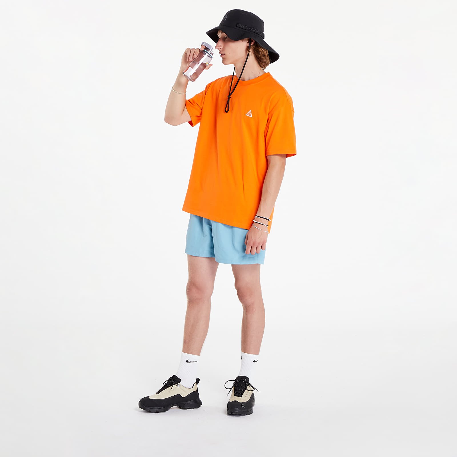 Camisetas hombre Nike ACG Men's T-Shirt Safety Orange