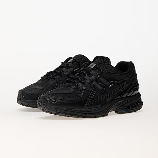New balance full black outlet