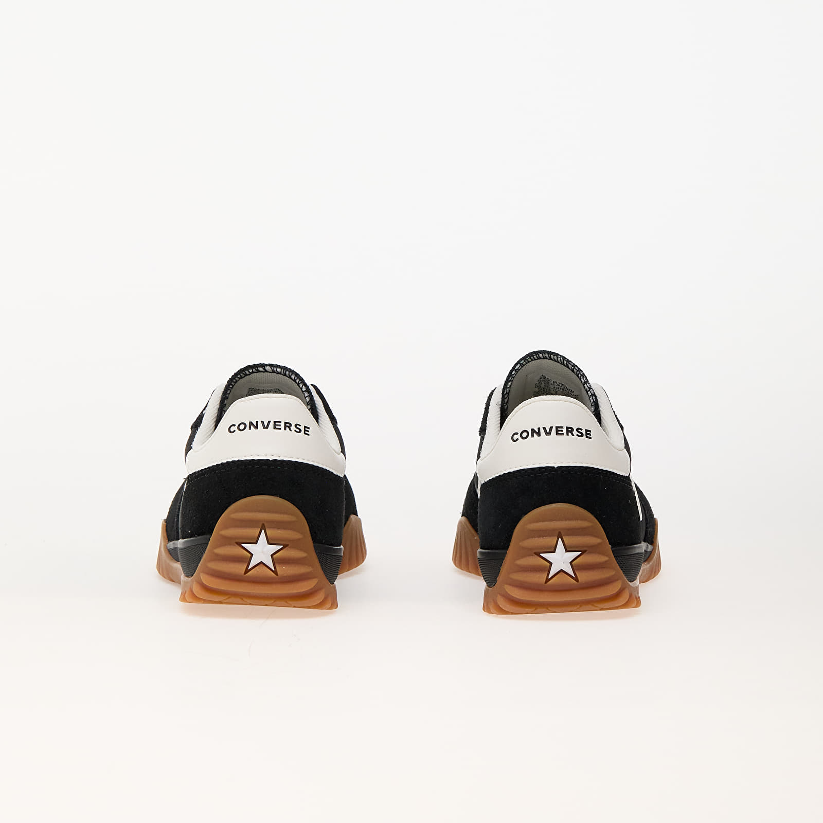 Meeste tossud ja kingad Converse Run Star Trainer Black/ Egret/ Honey