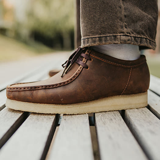 Mens black clarks wallabees clearance