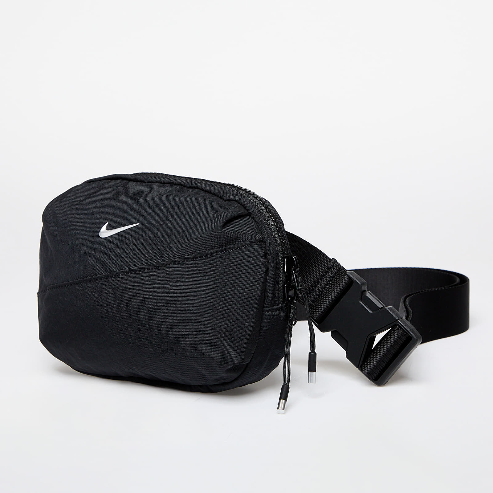 Τσαντάκι μέσης Nike Aura Waistpack Black/ Black/ Matte Silver 2 l