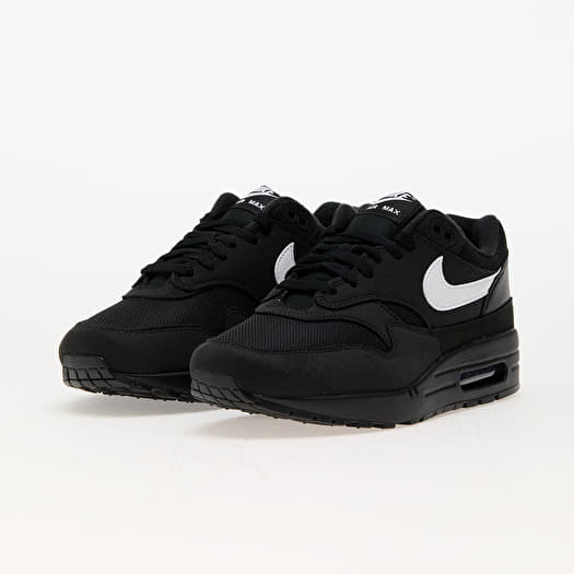 Black an white nikes outlet