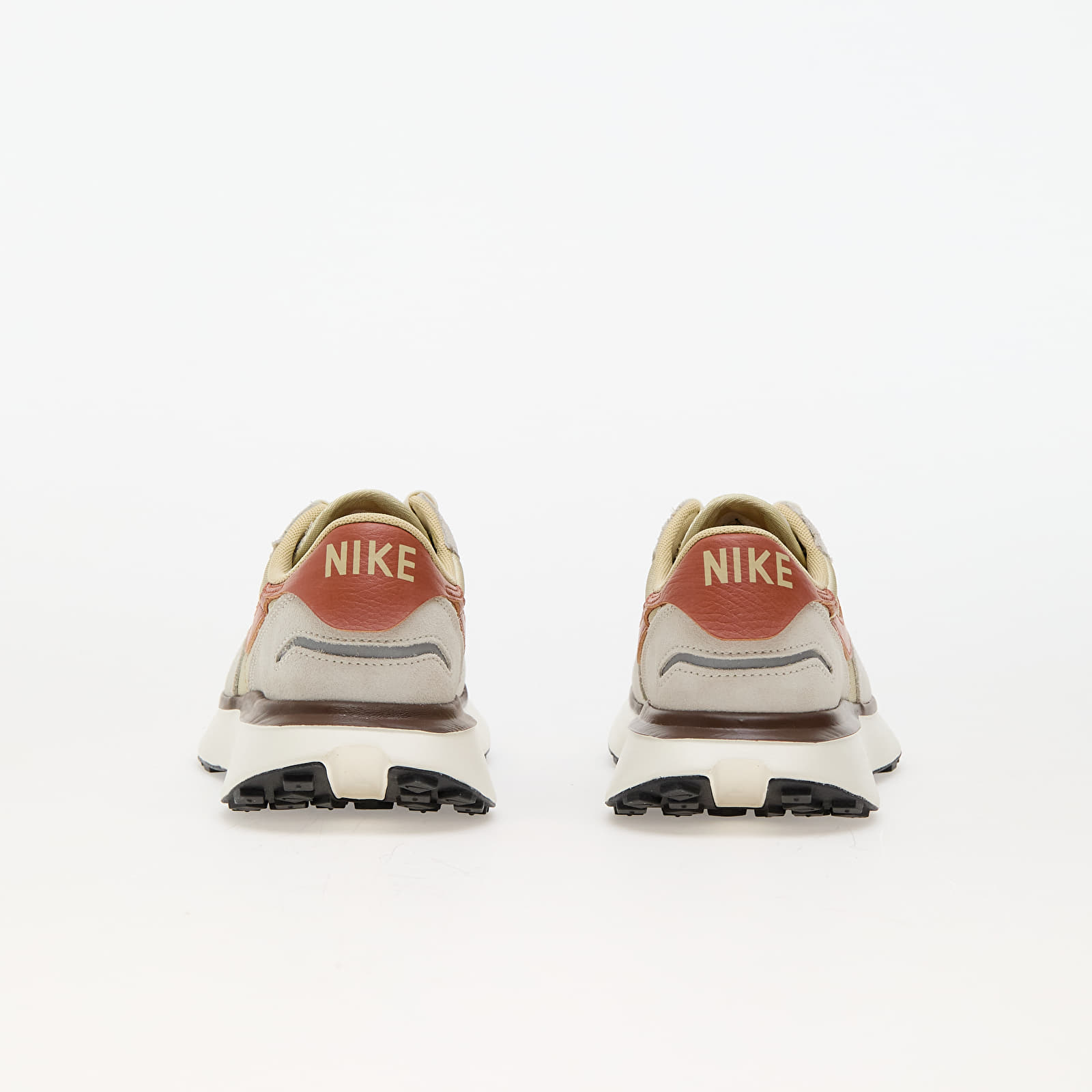 Naiste tossud ja kingad Nike W Phoenix Waffle Team Gold/ Dark Russet-Coconut Milk-Hemp