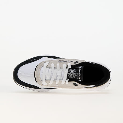 Men s sneakers and shoes Reebok Classic Leather 2400 White Black White Queens