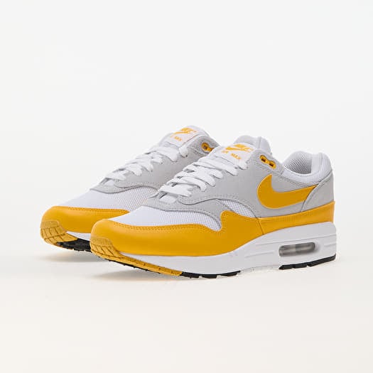 White and gold air maxes best sale