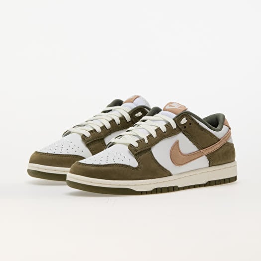 Nike dunk medium clearance
