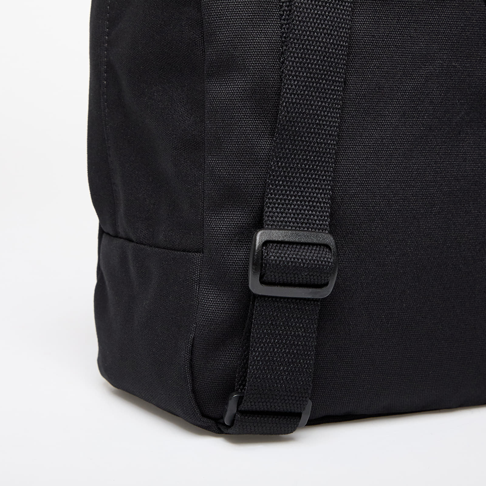 Hátizsákok Vans Low Key Mini Backpack Black