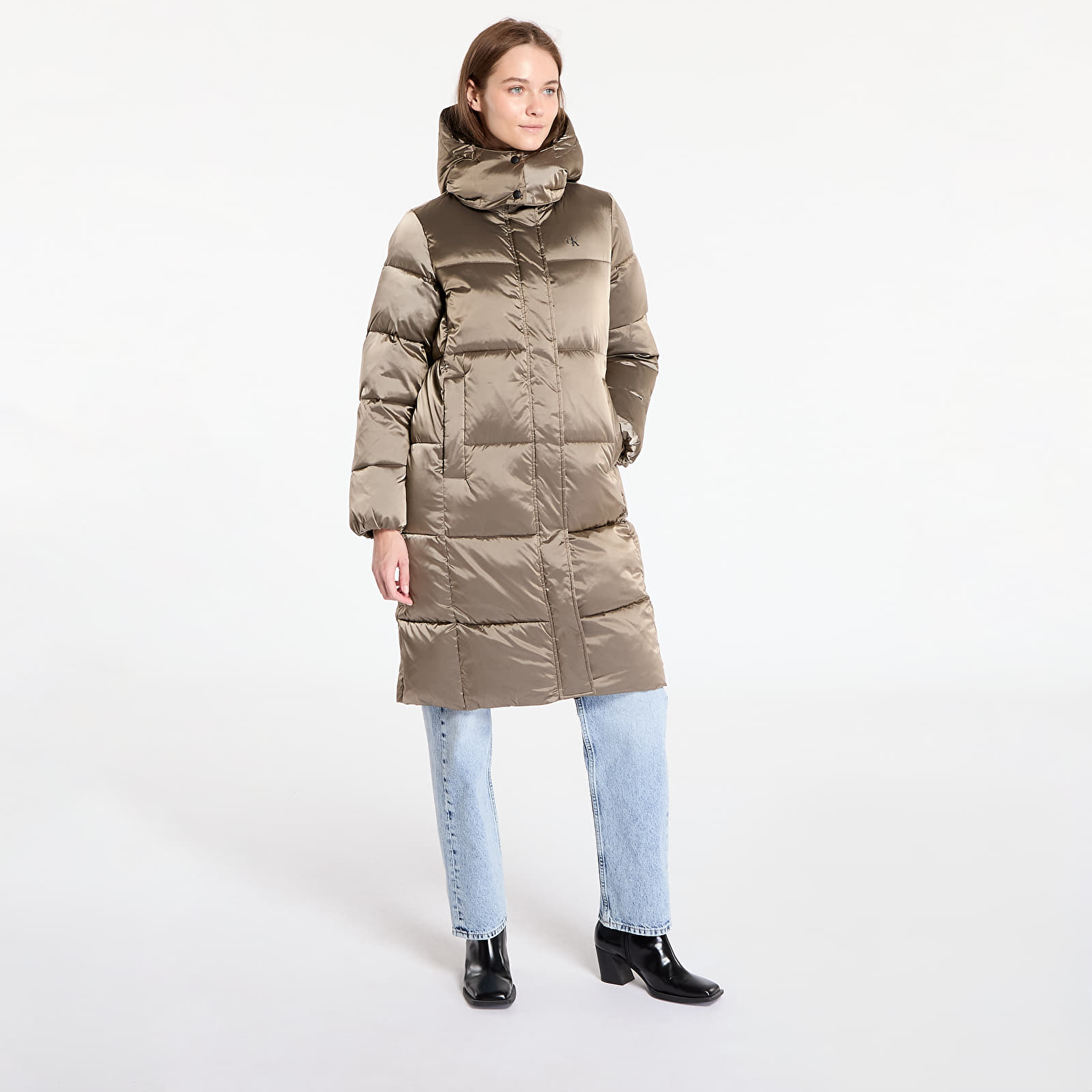 Dámské bundy Calvin Klein Jeans Shiny Satin Puffer Coat Brindle