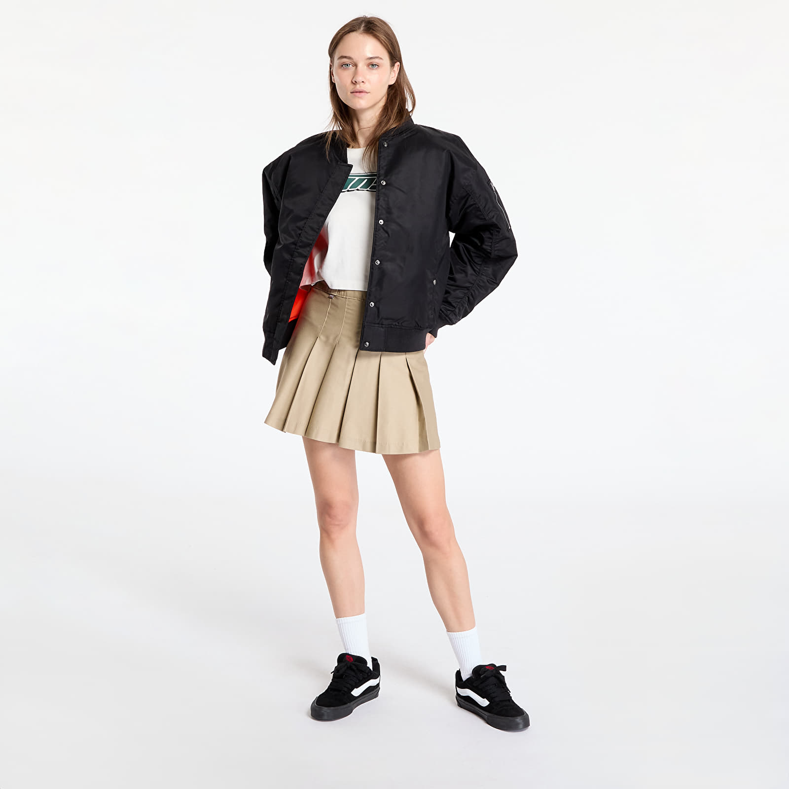 Bundy Vans Bennett Bomber Black