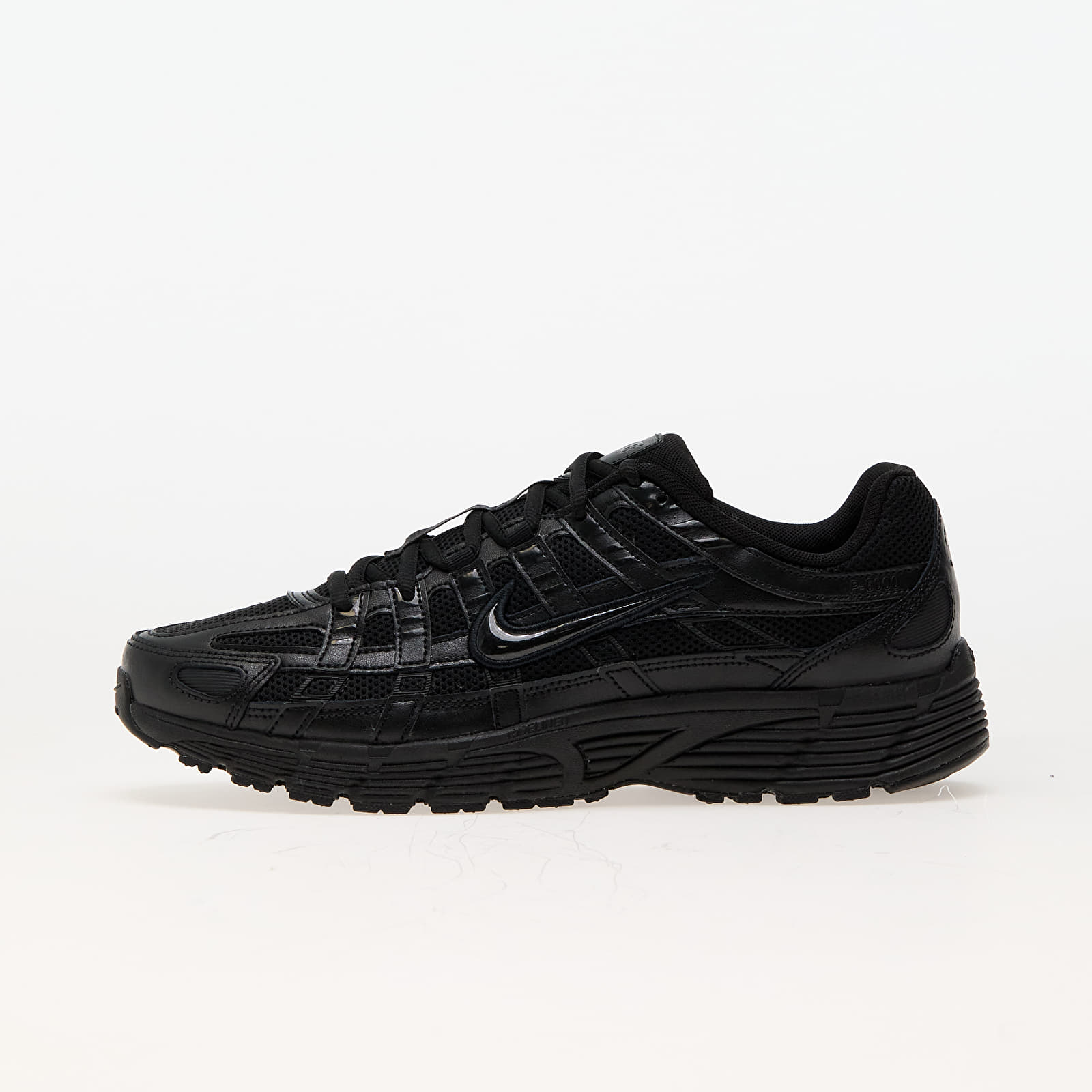 Nike P 6000