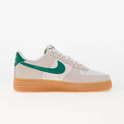 Chaussures Nike Air Force 1 07 Lv8 Phantom Malachite Gum Yellow Queens