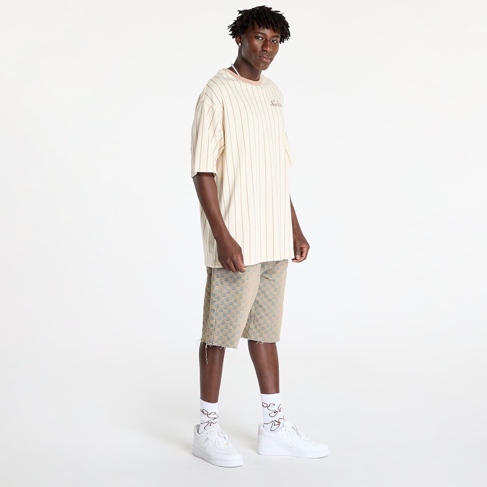 Men's T-shirts New Era Pinstripe Oversized Tee UNISEX Light Cream