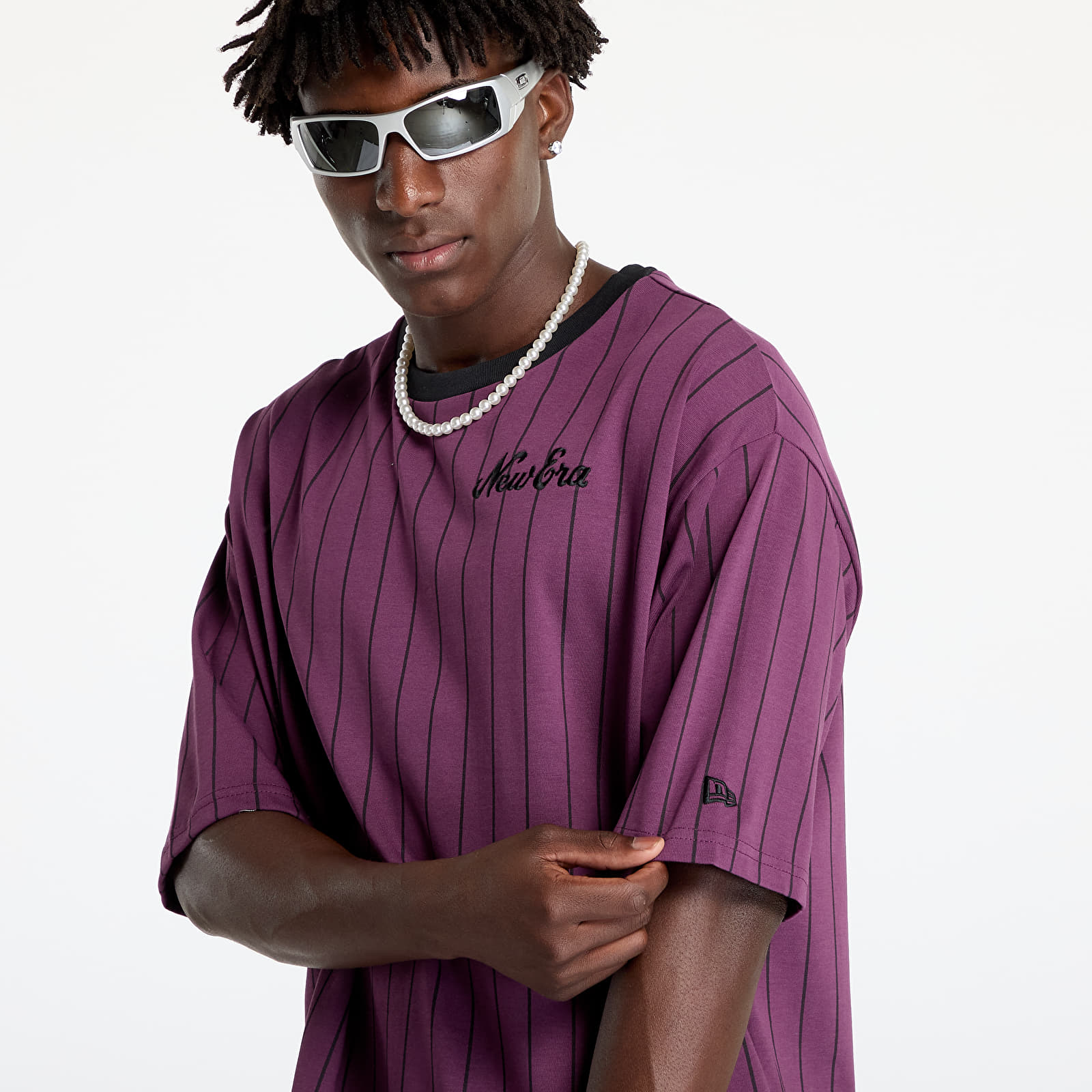 Pánská trička New Era Pinstripe Oversized Tee UNISEX Damson/ Black
