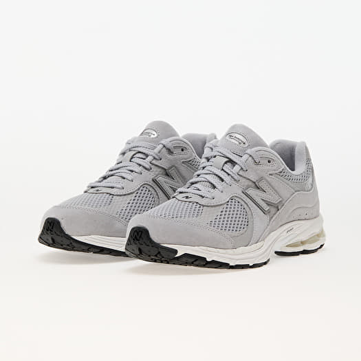 Shoes New Balance 2002R Grey Queens