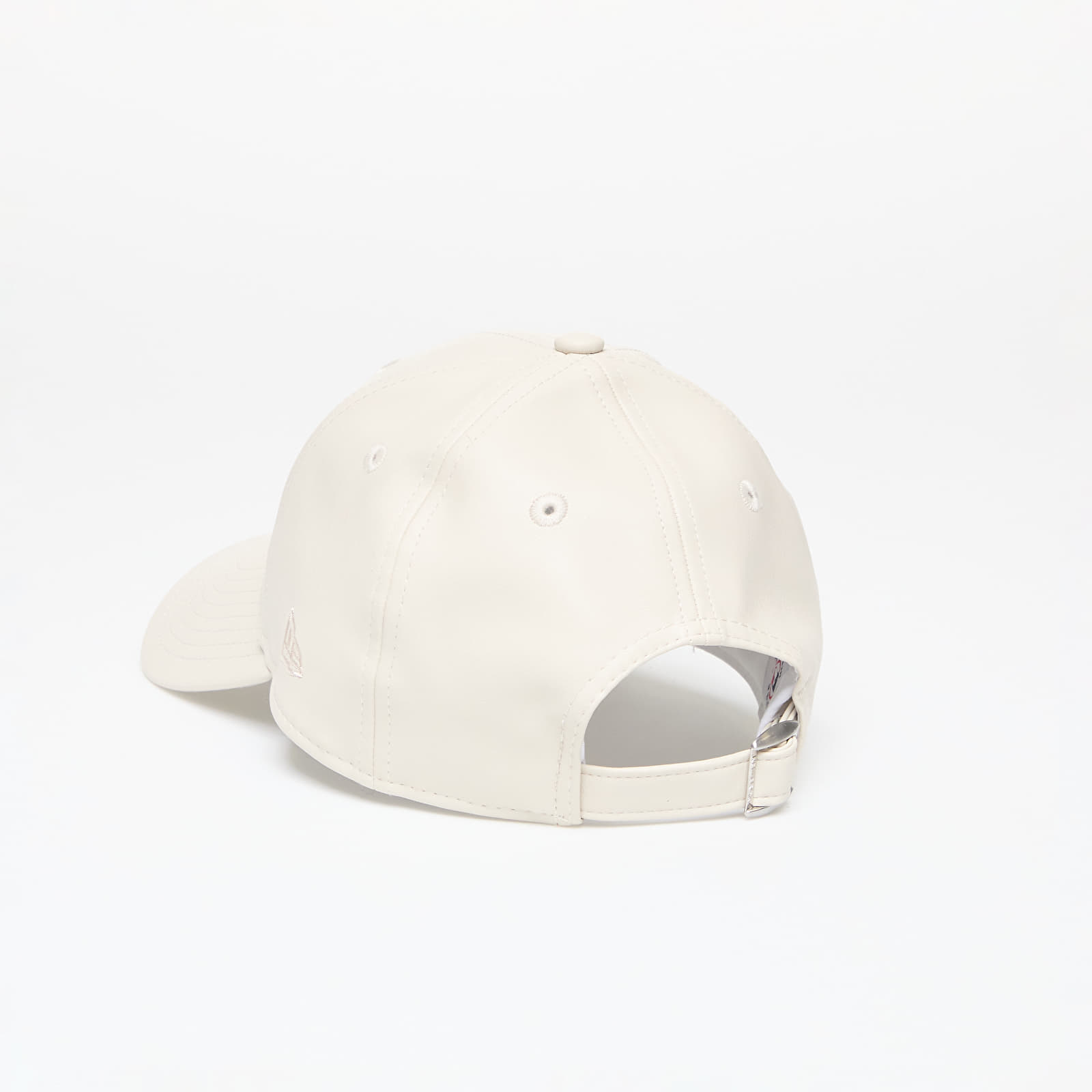 Caps New Era New York Yankees Faux Leather Womens 9FORTY Adjustable Cap Light Beige