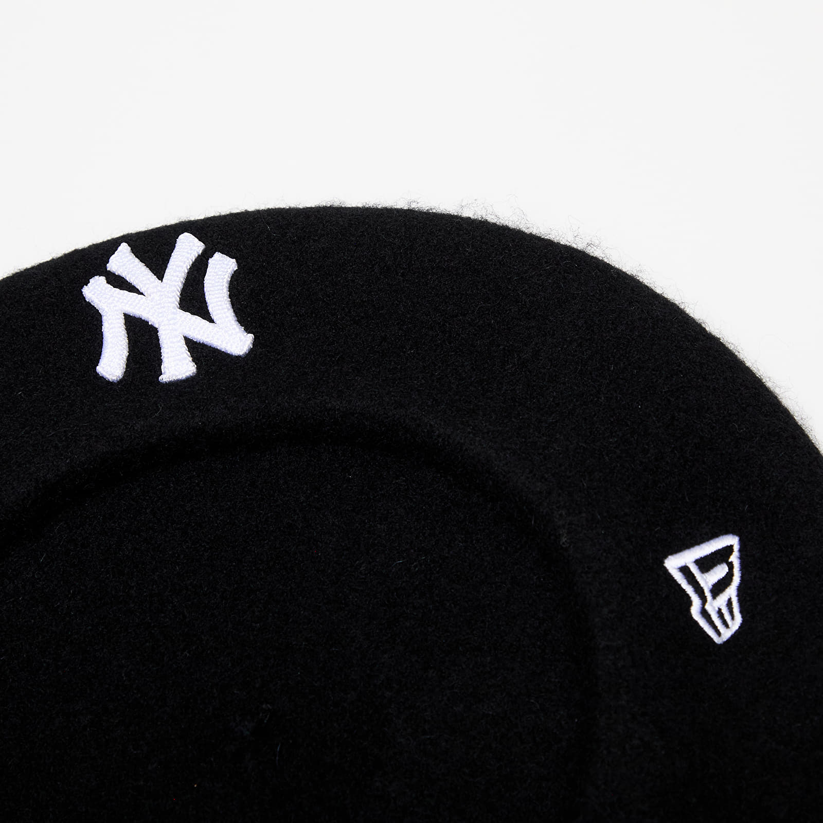 Cepures New Era New York Yankees Beret Wmns Wool Beret Black