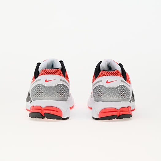 Nike Zoom Vomero 5 Se