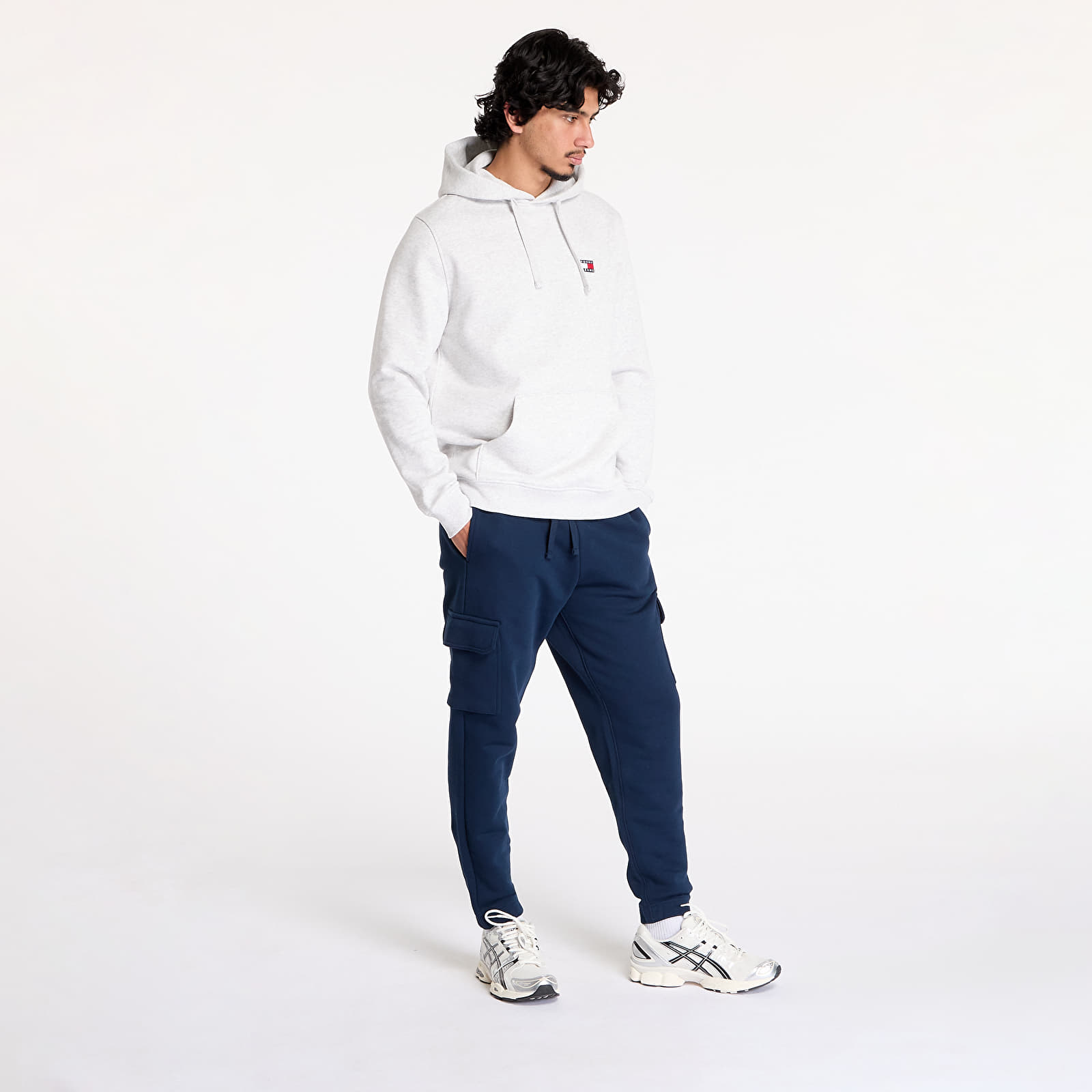 Moške majice Tommy Jeans Regular Badge Hoodie Silver Grey