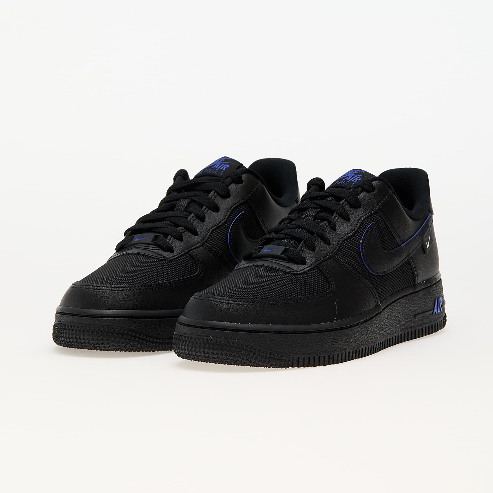Turnschuhe und Schuhe fur Manner Nike Air Force 1 07 Black Black Astronomy Blue White Queens