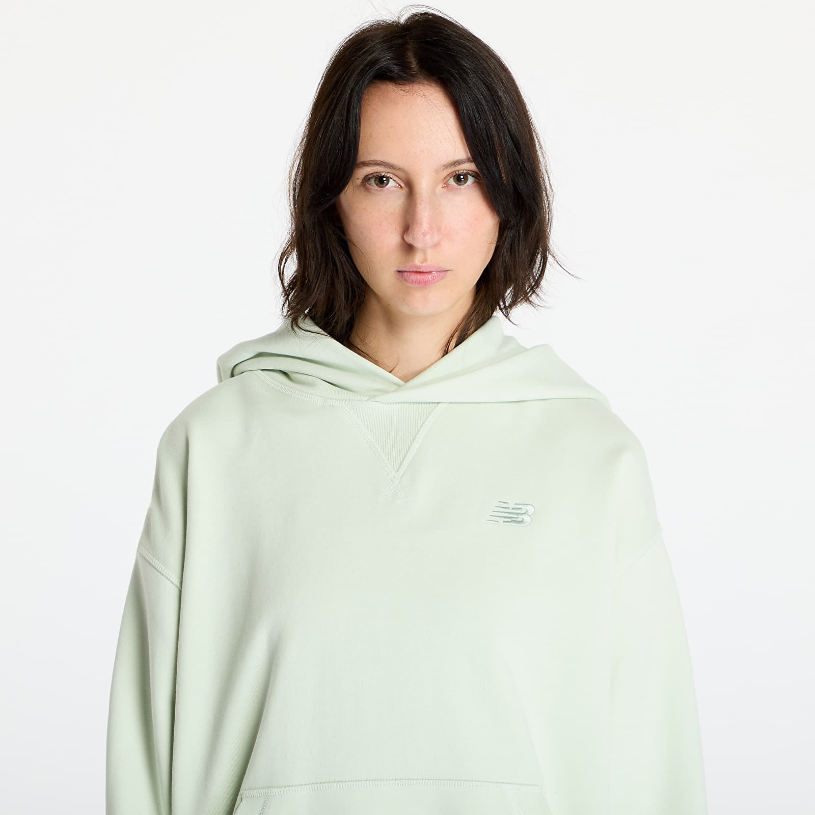 Dámské mikiny New Balance Athletics French Terry Hoodie Natural Mint