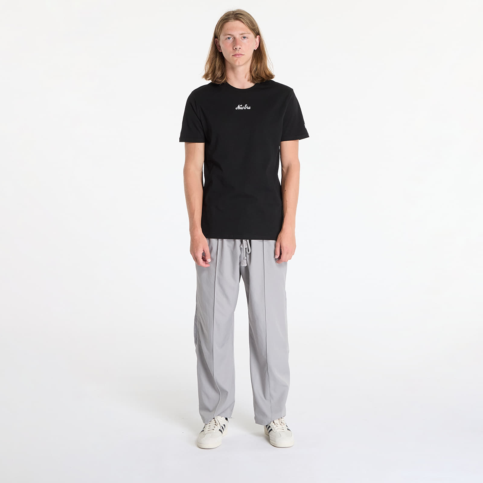 Moške majice New Era Essential Script Tee Black