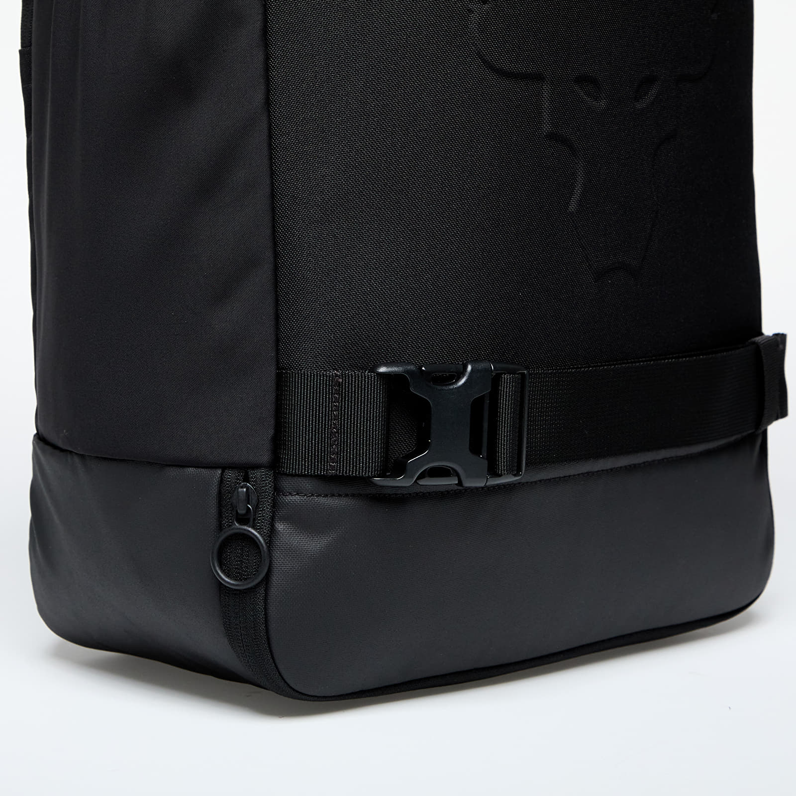 Mochilas para hombres Under Armour Project Rock Box DF BP Black/ White