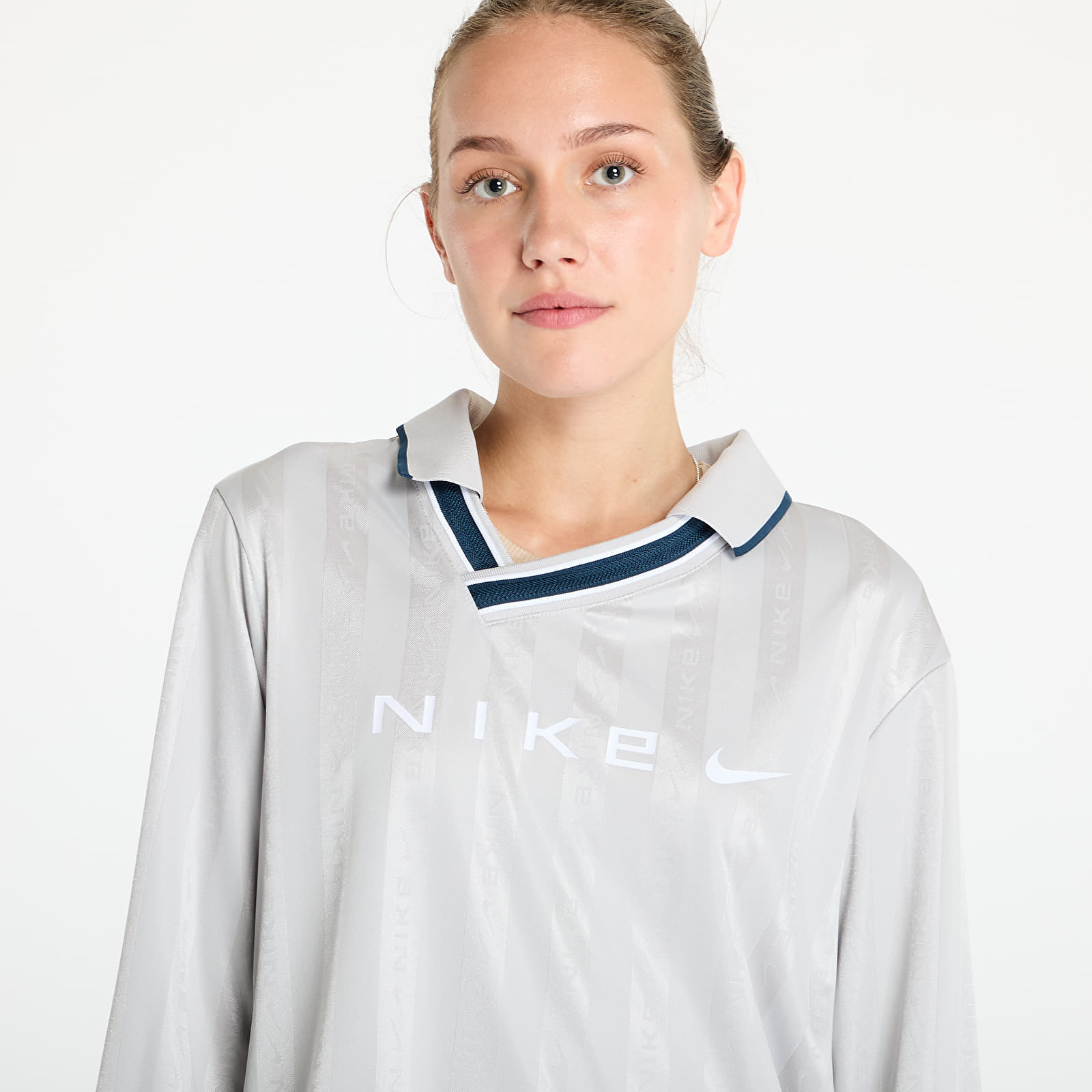 T-shirts Nike Sportswear Collection Women's Dri-FIT Jacquard Long-Sleeve Jersey Top Lt Iron Ore/ Flax/ White