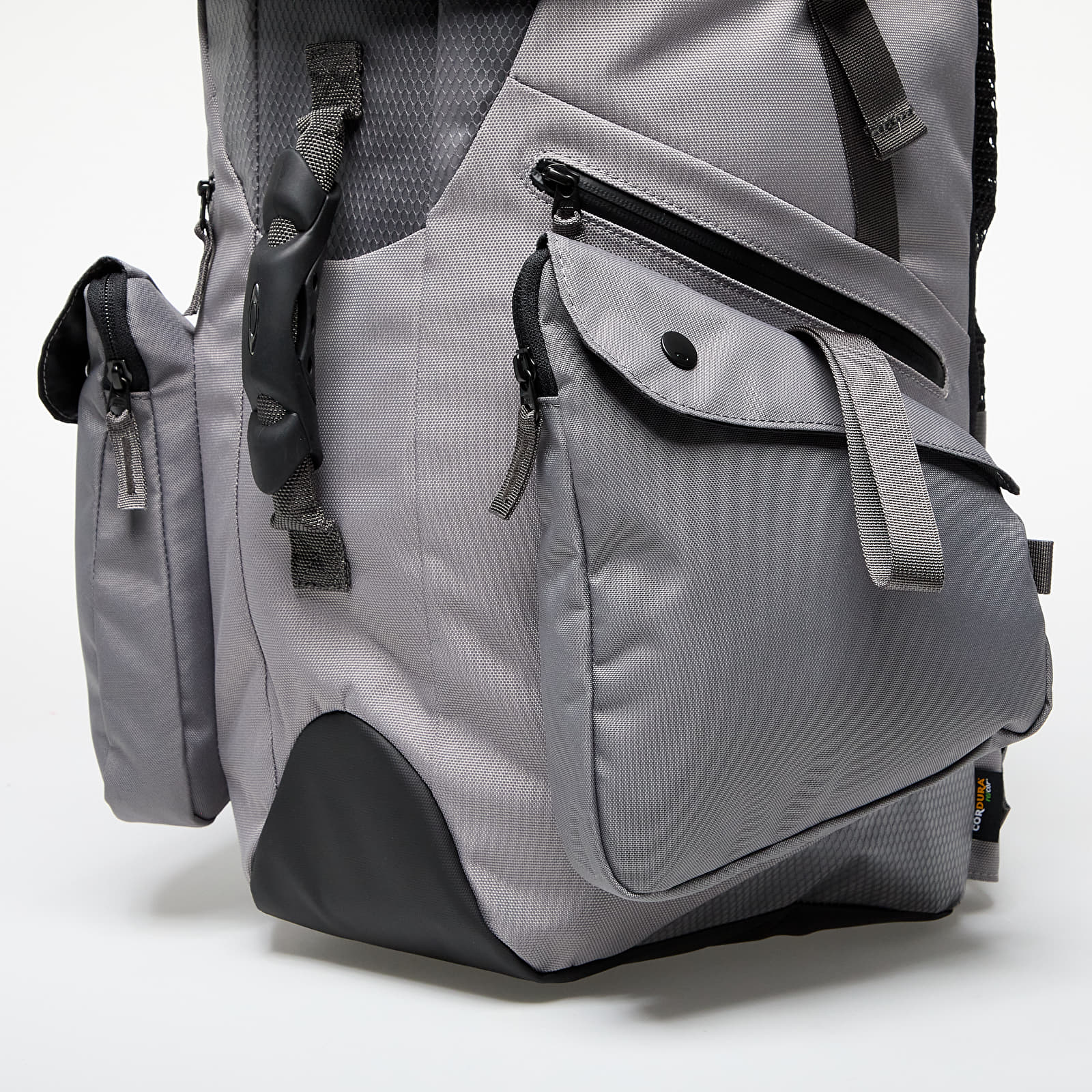 Pánské batohy Oakley Latitude Flex Pack Granite Grey