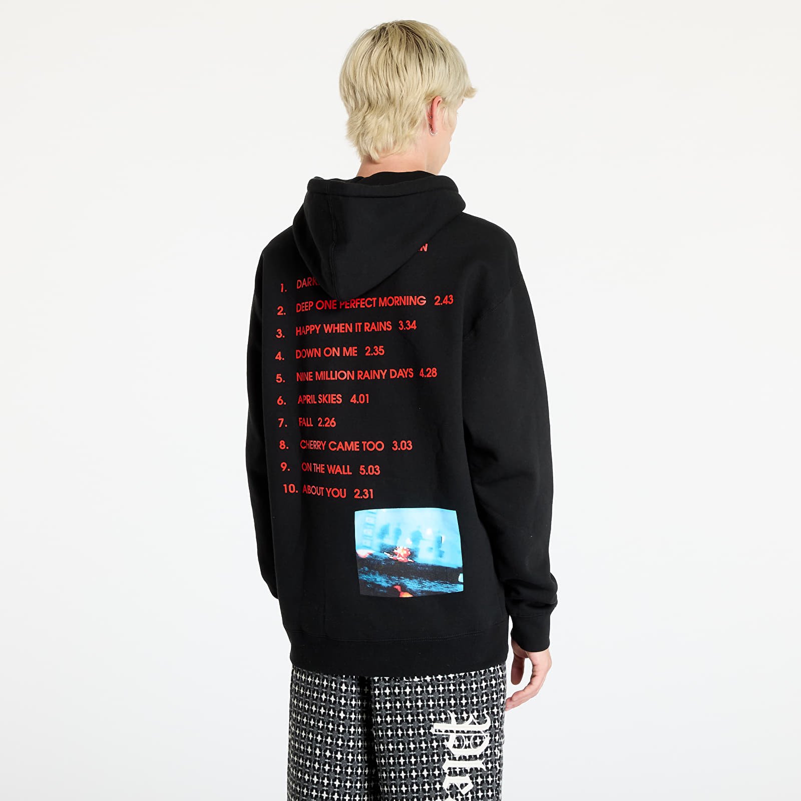 Meeste kampsunid PLEASURES Darklands Hoodie Black