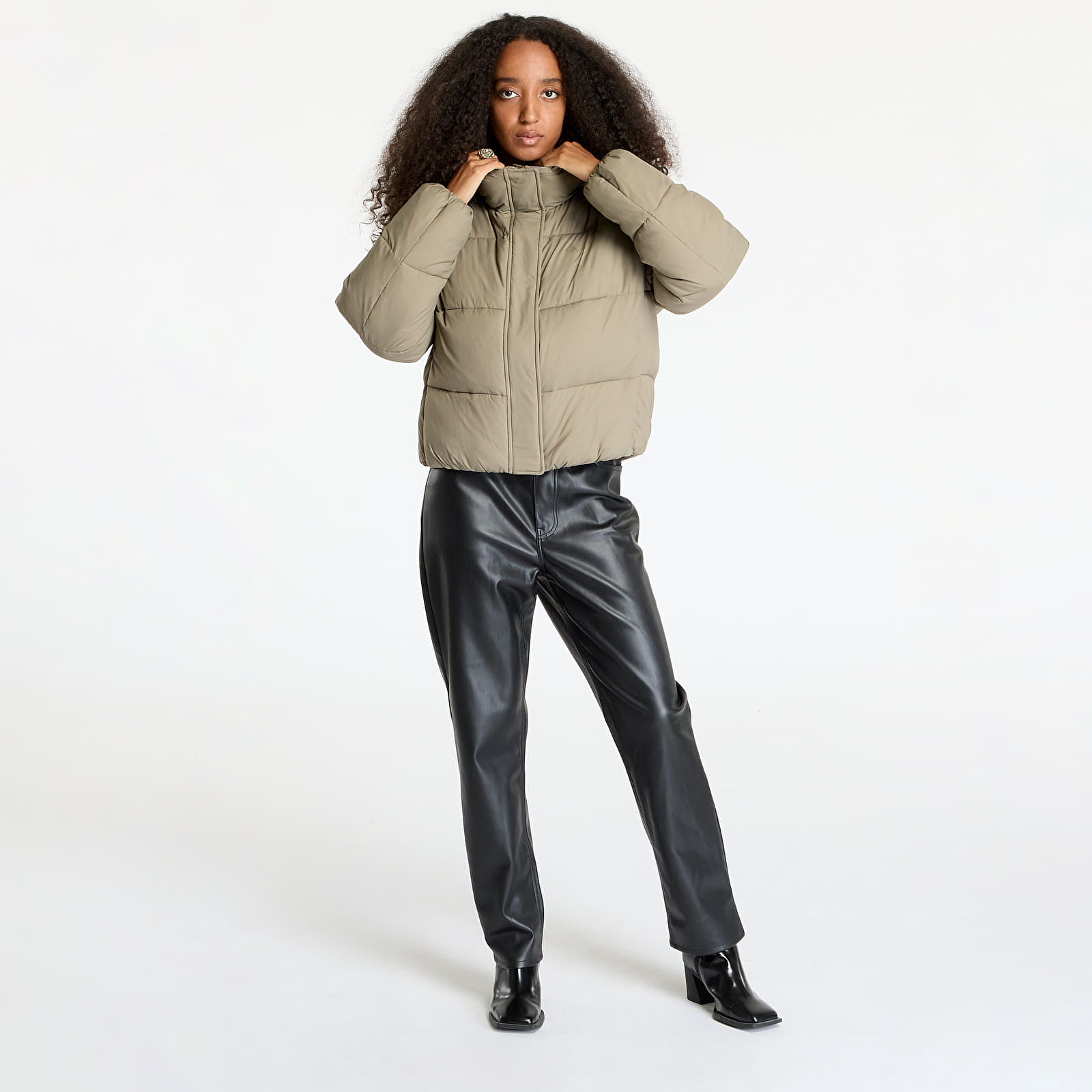 Women's jackets Calvin Klein Jeans Logo Short Hooded Puffer Jacket Gray