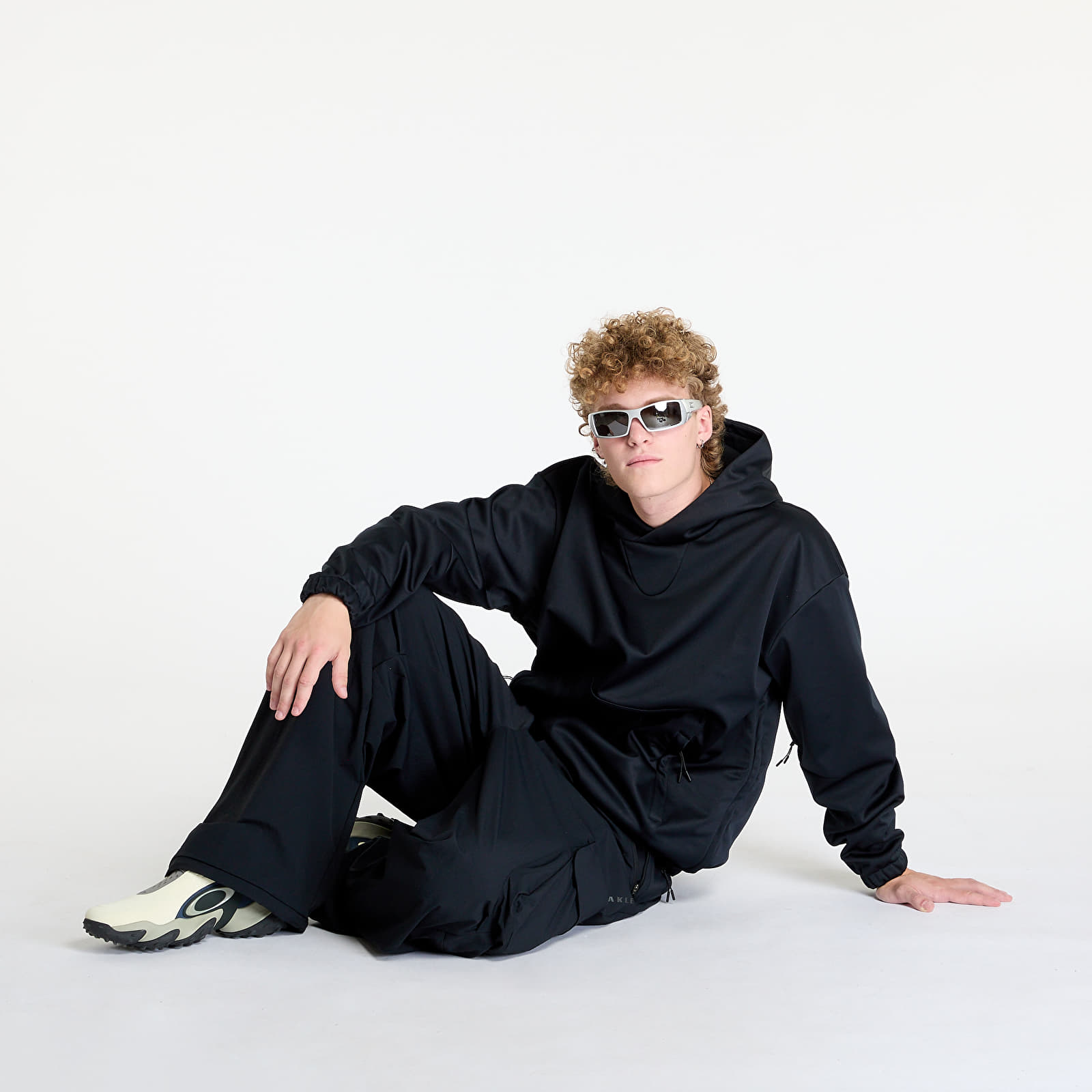 Pánské mikiny Oakley Solar Rail Softshell Hoodie Blackout