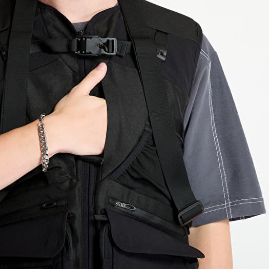 Oakley Latitude Flex Vest Blackout | Queens