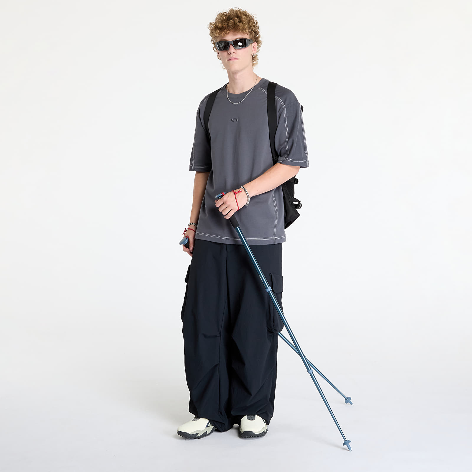 Oakley Latitude Flex Vest - Blackout | Oakley® US