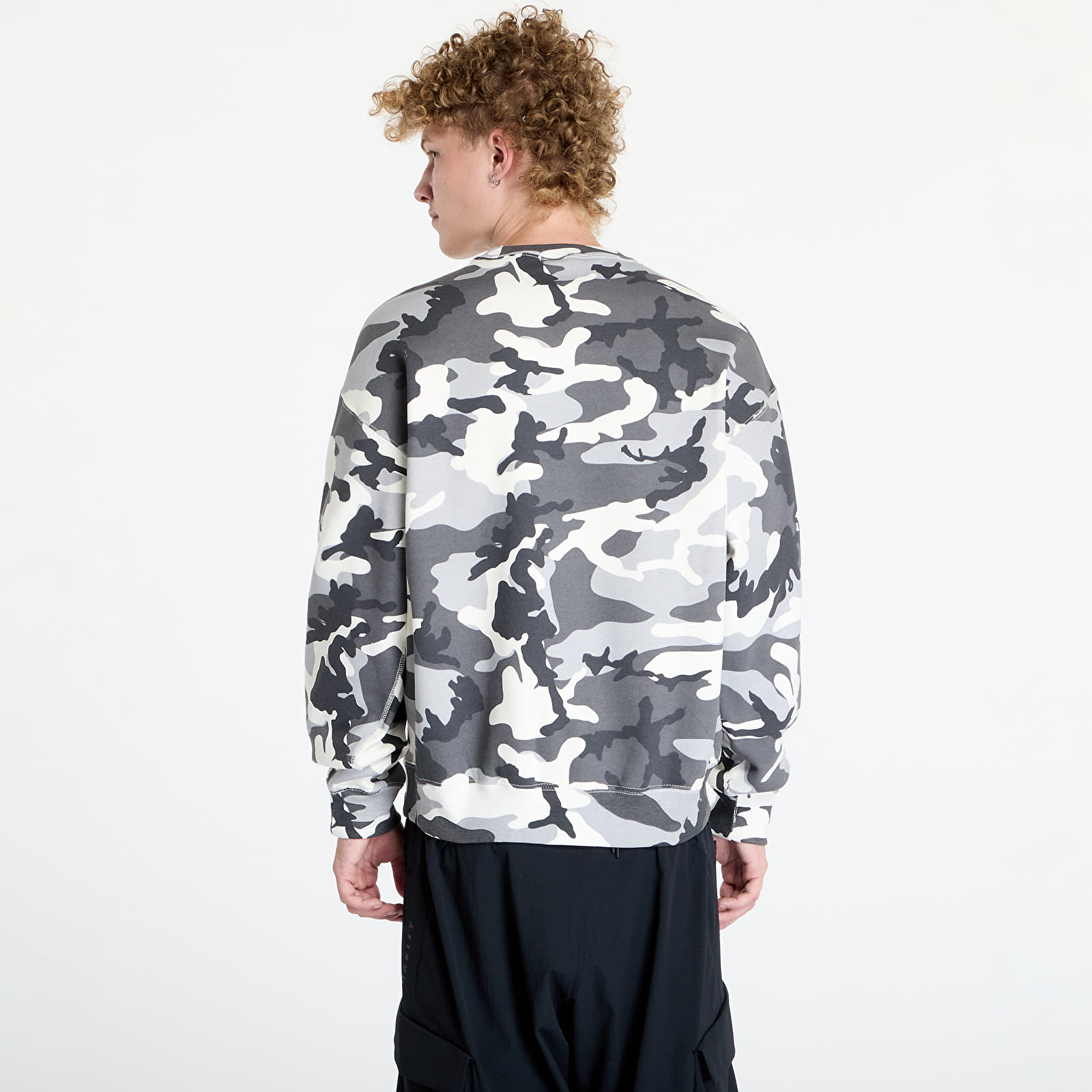 Hoodies and sweatshirts  Nike M NRG Soloswoosh Crew Camo Grey Camo