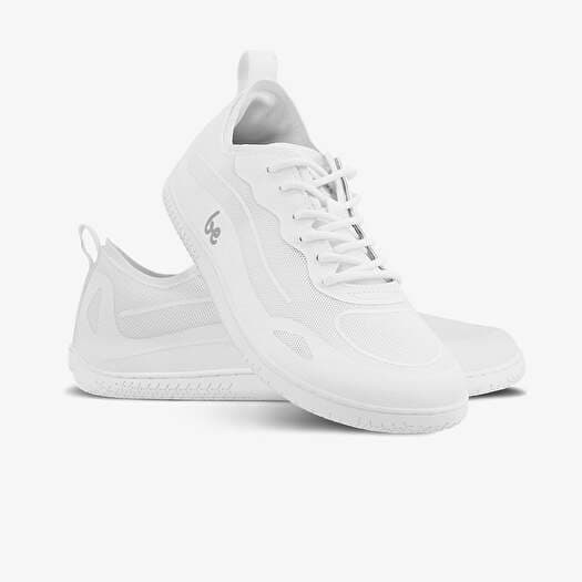 Woman reseallable world balance white shoes