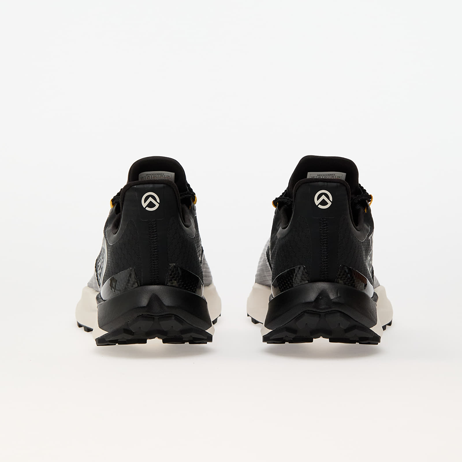Чоловіче взуття The North Face M Summit Vectiv Sky White Dune/ Tnf