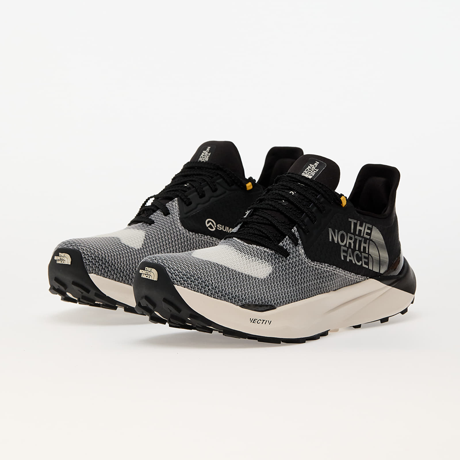 Чоловіче взуття The North Face M Summit Vectiv Sky White Dune/ Tnf