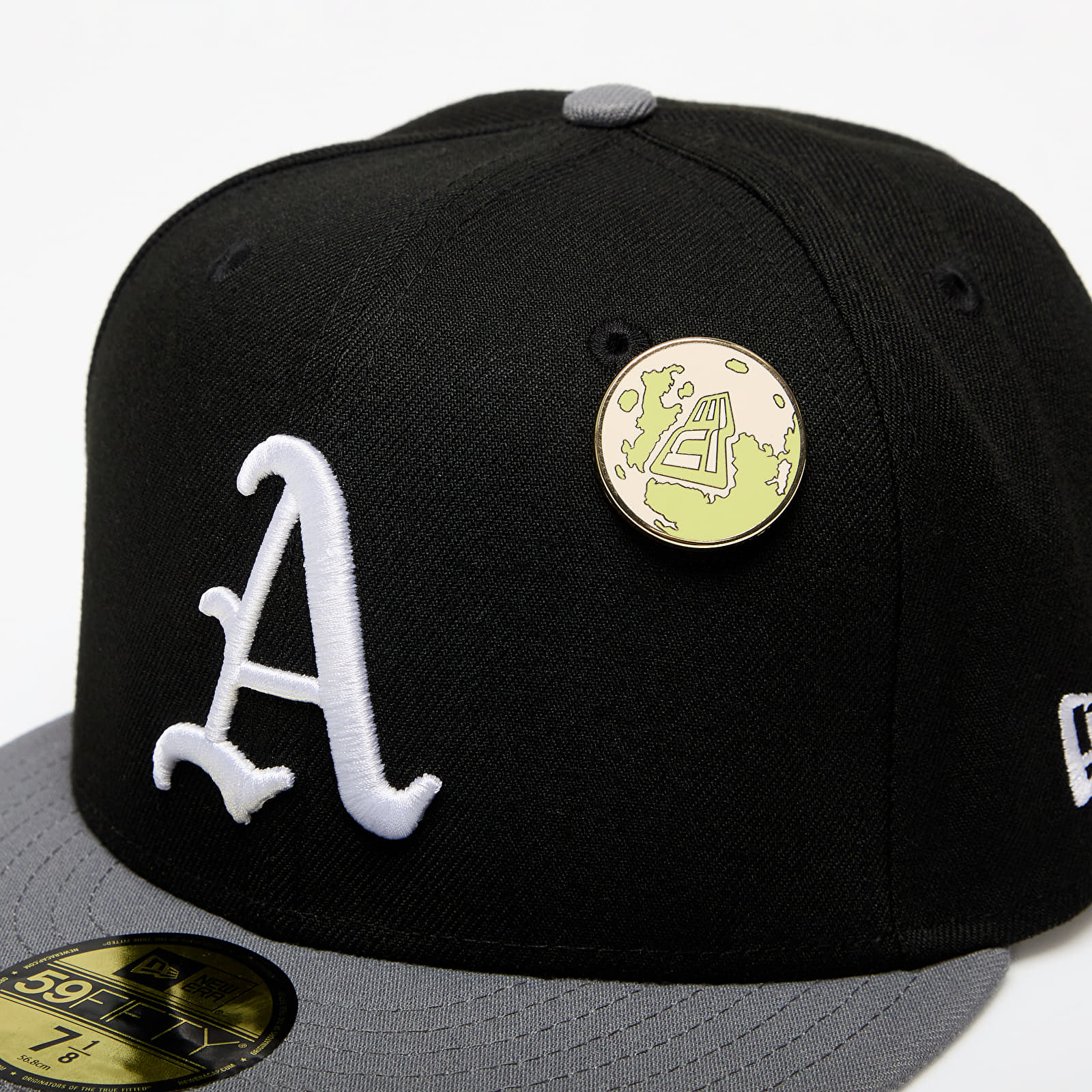 Шапки New Era Oakland Athletics Contrast Pin 59FIFTY Fitted Cap Black