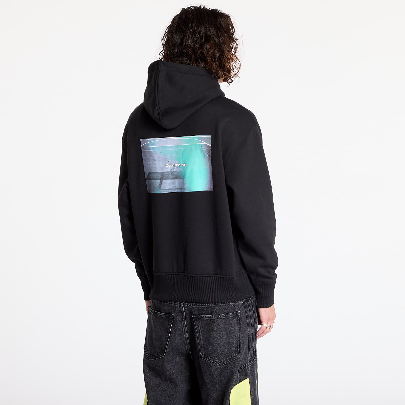 Pánske mikiny Calvin Klein Jeans Basketball Court Graphic Tee Black