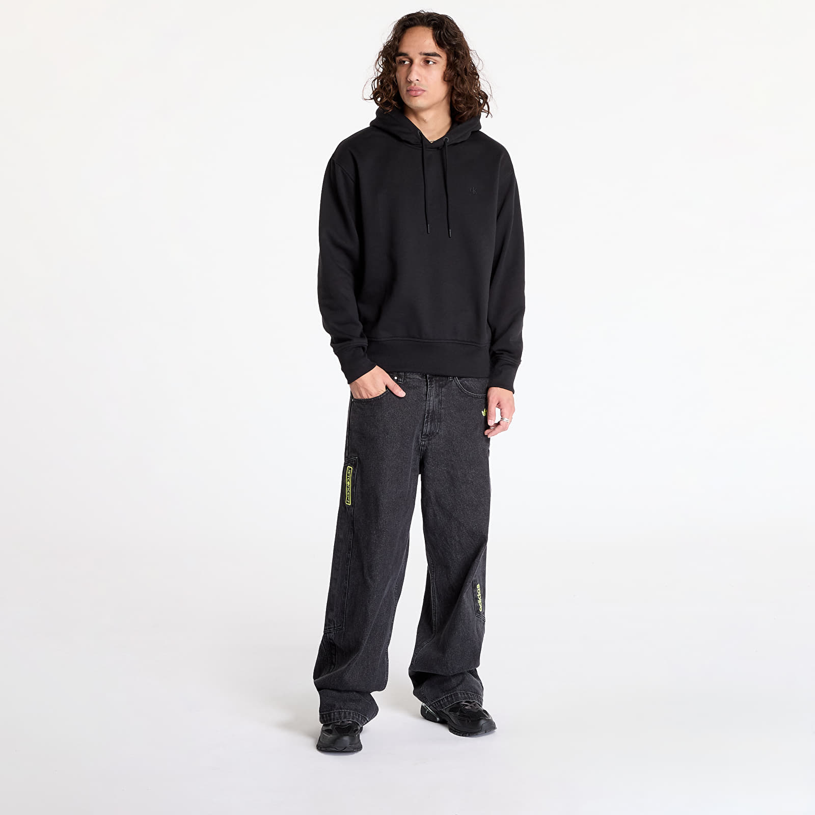 Pánske mikiny Calvin Klein Jeans Basketball Court Graphic Tee Black