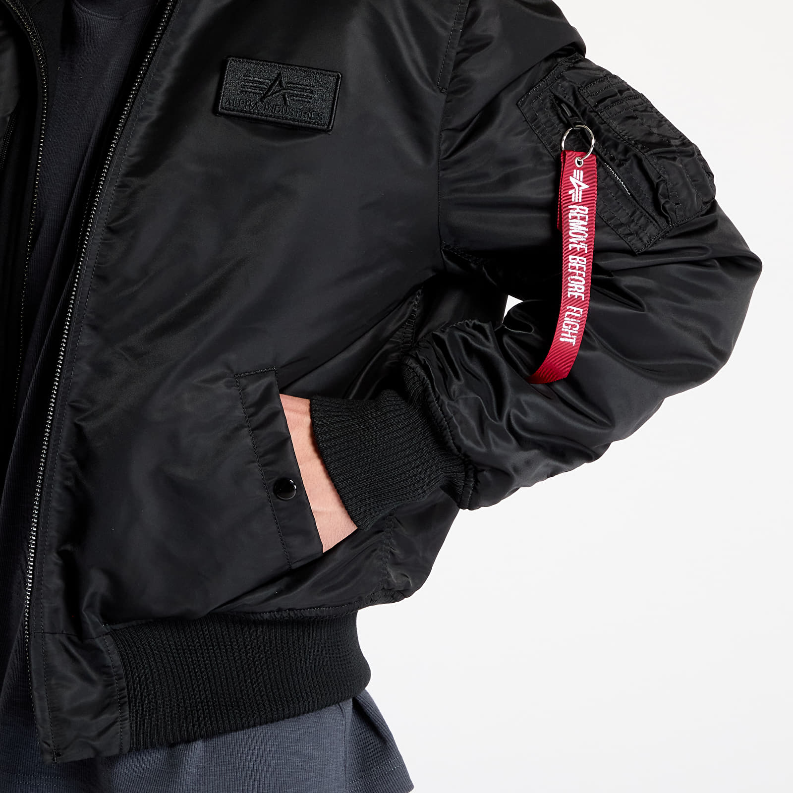 Chaquetas Alpha Industries MA-1 D-Tec SE Black/ Reflective