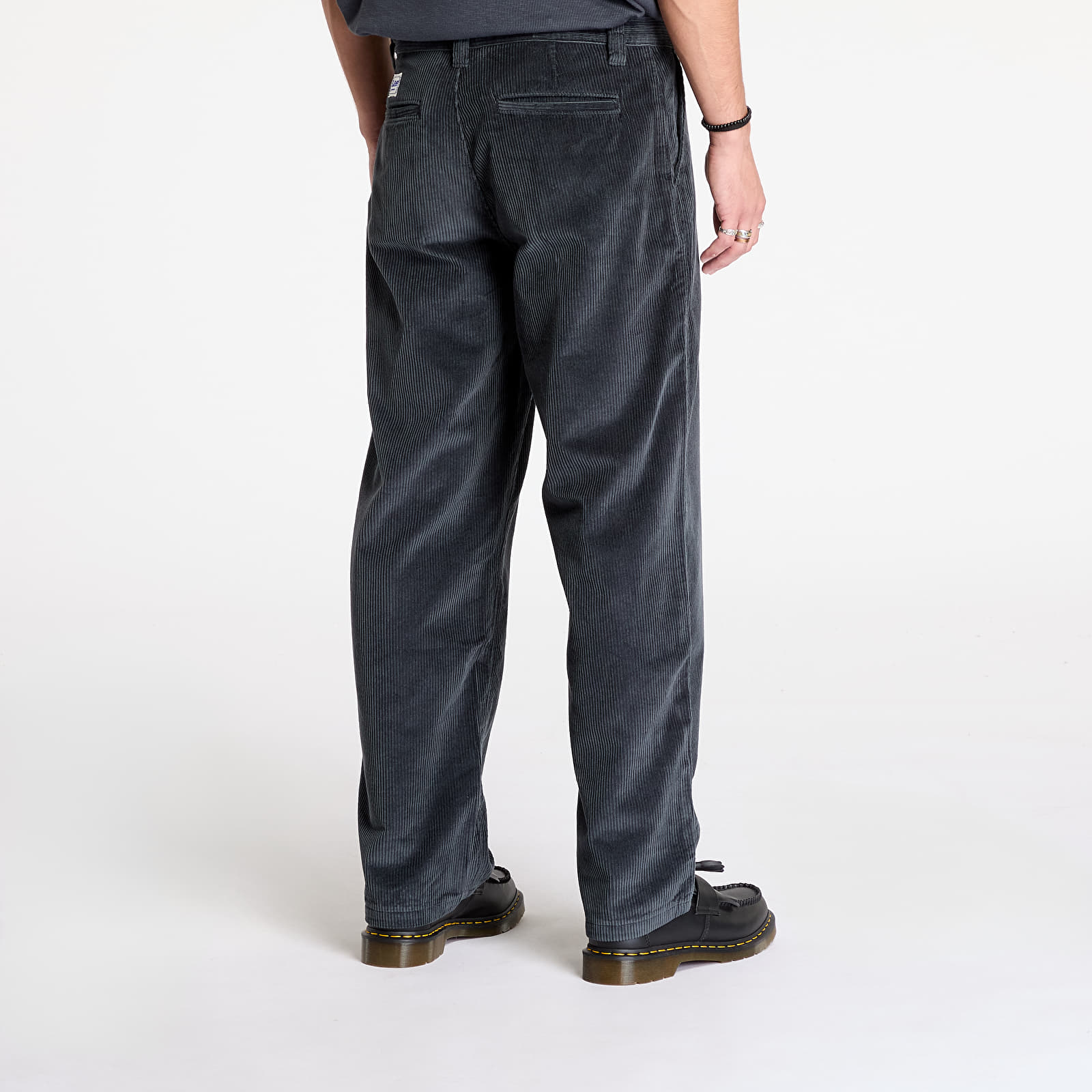 Kavbojke in hlače Lee Loose Workwear Chino Dark Muted Gray