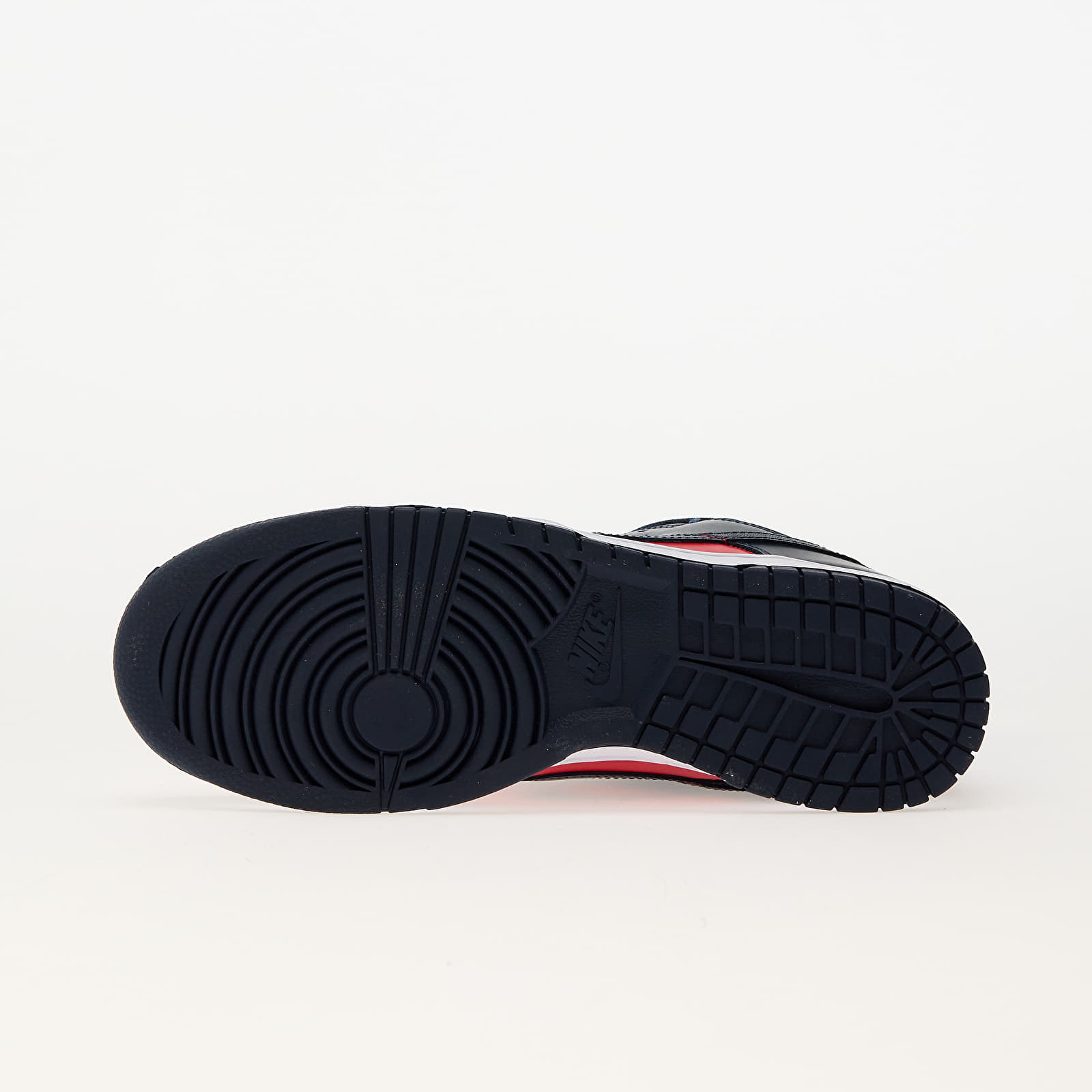 Men's sneakers and shoes Nike Dunk Low Retro University Red/ Obsidian-White