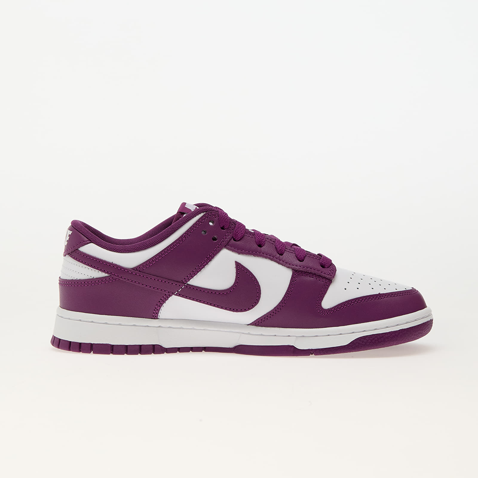 Moške superge in čevlji Nike Dunk Low Retro White/ Viotech-White