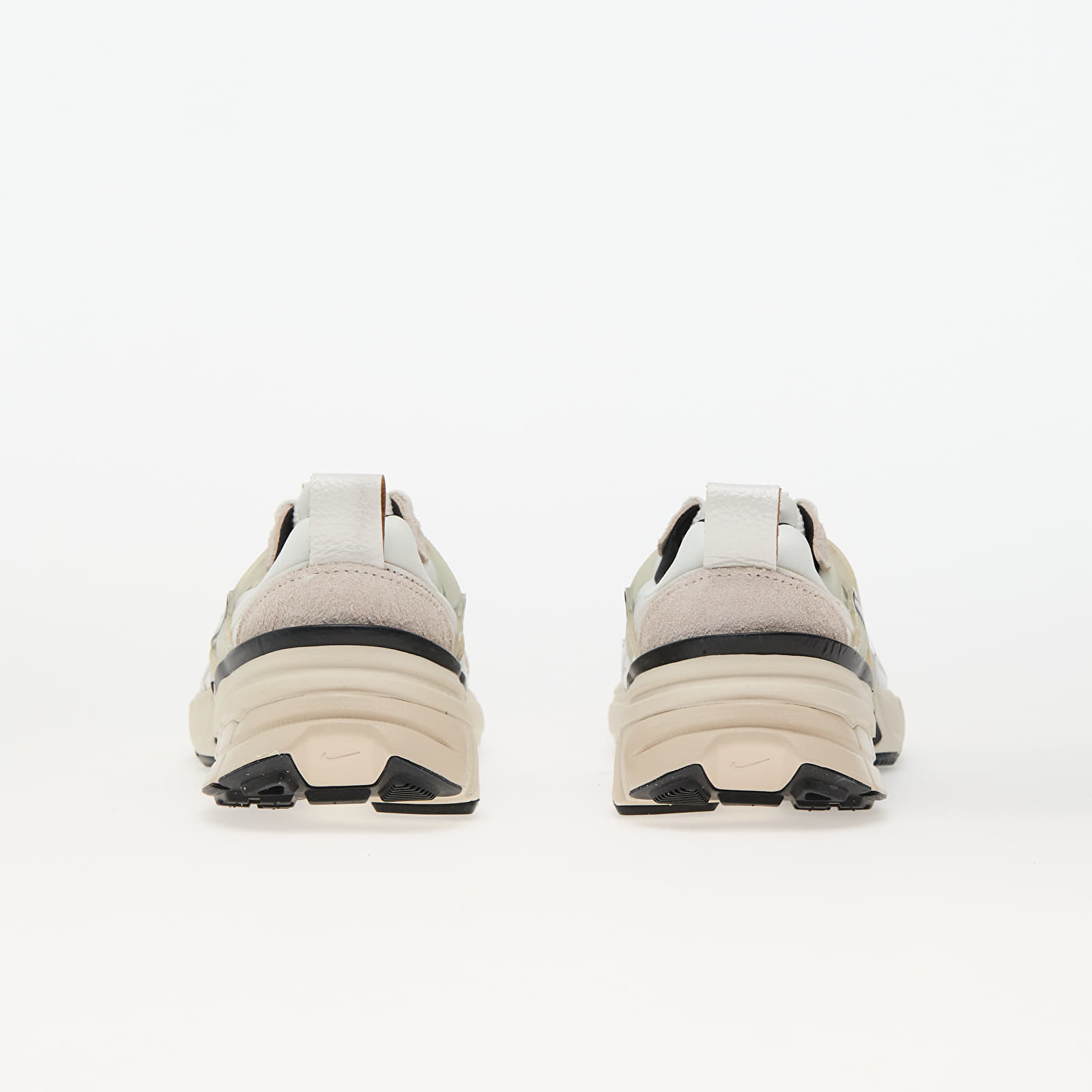 Women's sneakers and shoes Nike W V2K Run Summit White/ Chrome-White-Lt Orewood Brn