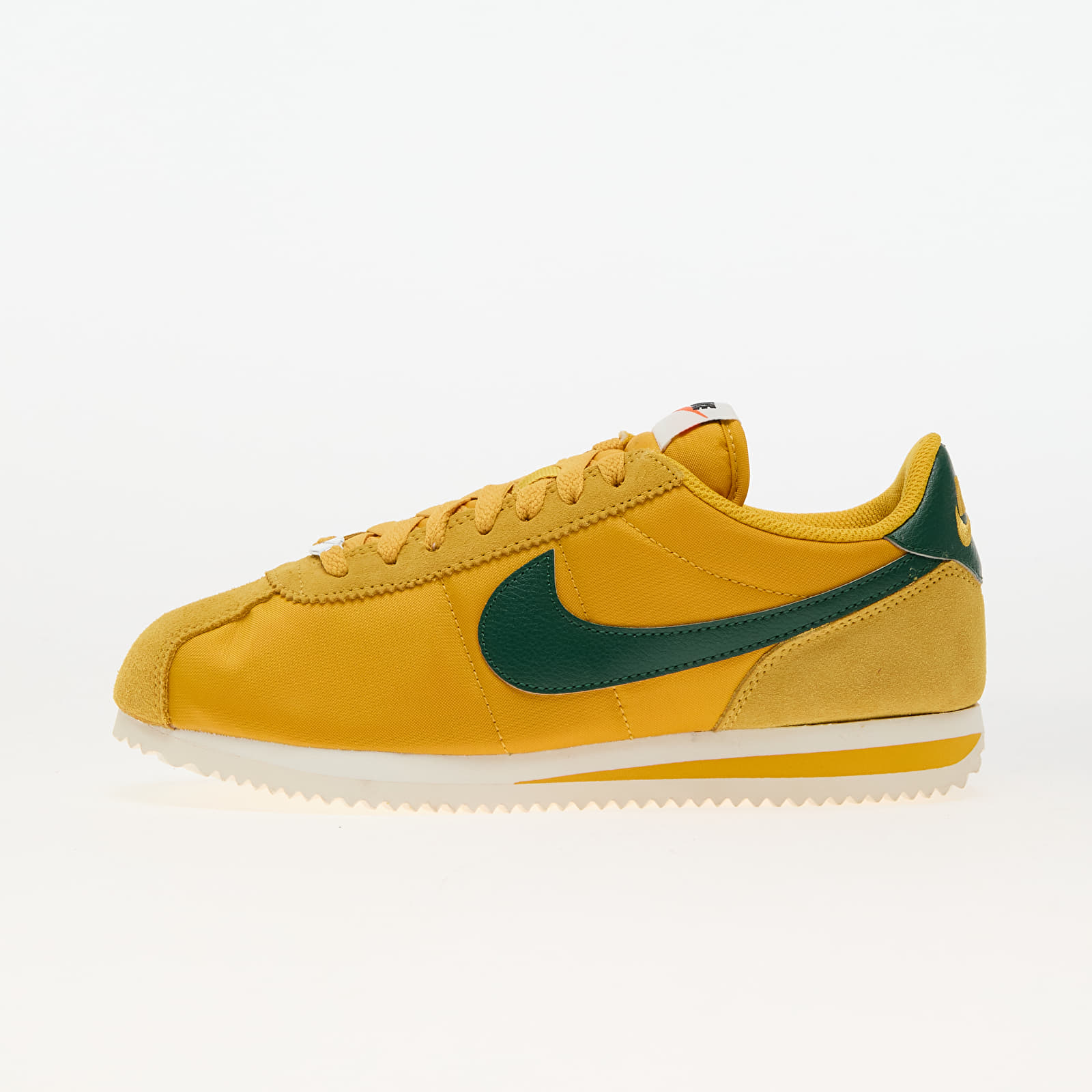 Adidași și pantofi pentru femei Nike W Cortez Txt Yellow Ochre/ Gorge Green-Safety Orange